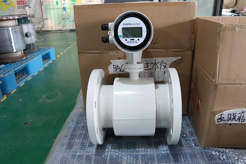 QTLD DN3-DN3000 compact magnetic flow meter for Conductive Liquids