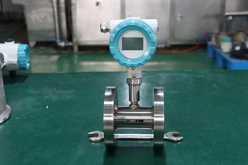 4 Inch Pipeline Sanitary Food Application Turbine Flowmeter for Milk Beverage