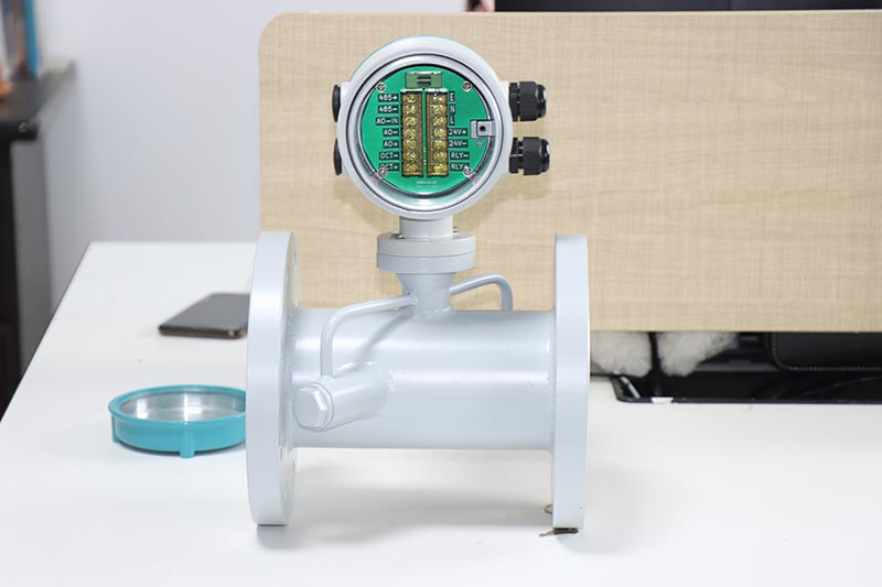 Analog sensor ultrasonic flow meter calorimeter