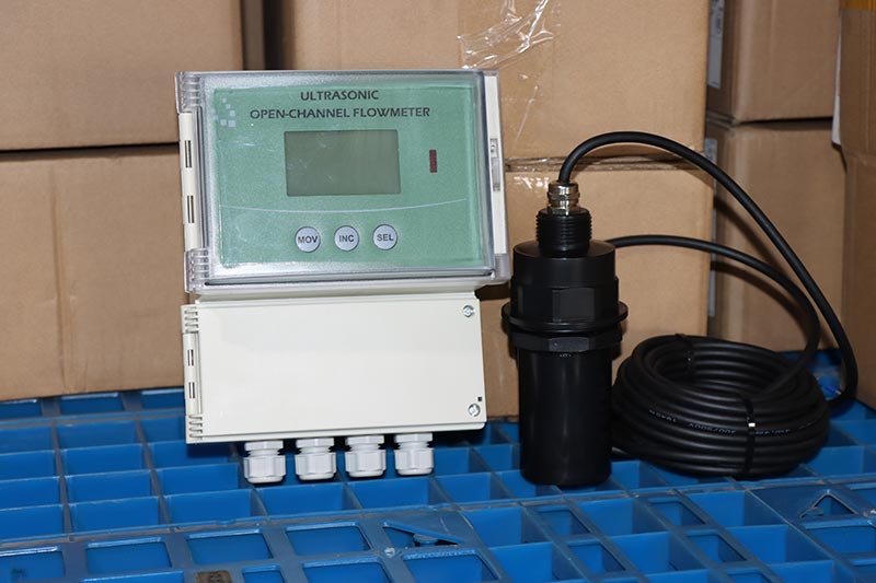 Easy operation Q&T ultrasonic water flow meter Open channel wastewater flow meter