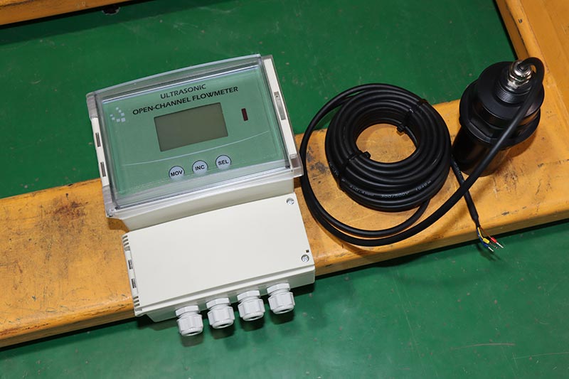 Q&T Factory PLCM Rectangular weir Open Channel Ultrasonic Water Flow Meter
