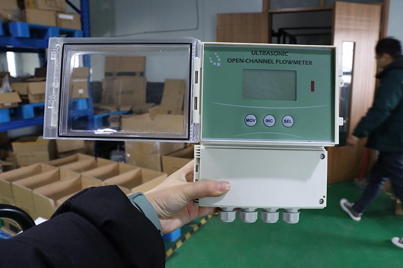 Q&T Philemon wastewater flow meter top quality 4-20mA ultrasonic open channel flow meter