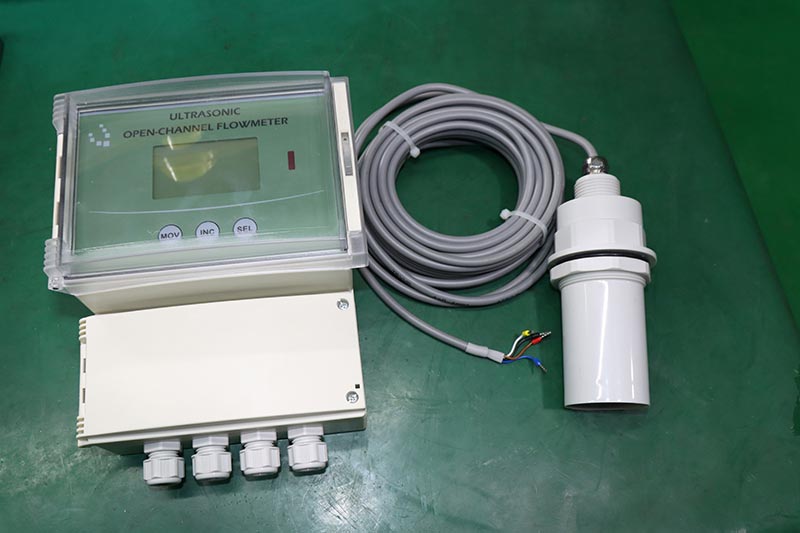 Wall mounted converter ultrasonic flow meter for sewage water Open Channel