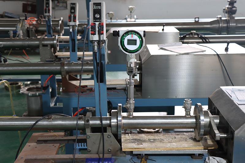 Compressed air thermal gas mass flow meters