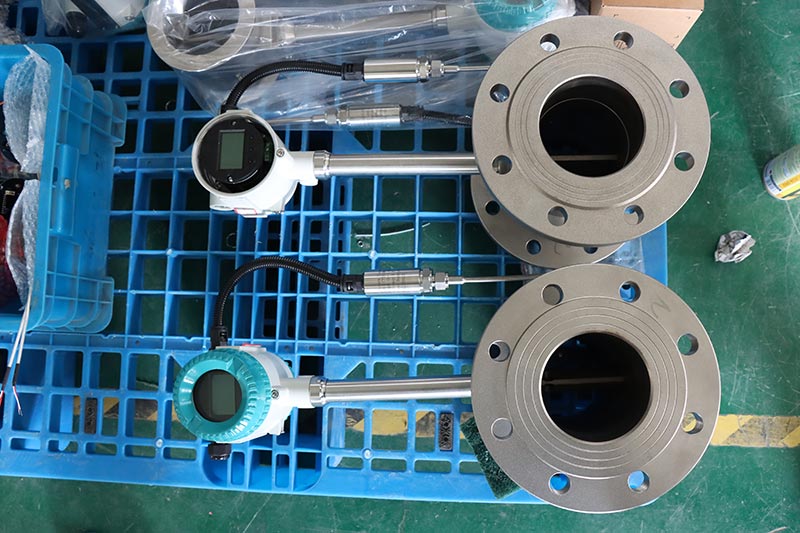 Kaifeng China supplier temperature compensation flange clamp vortex flow meter stable vortex flow meter