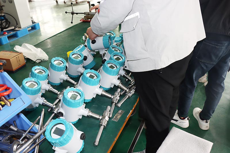 420mA Output Water Flow Meter 1inch Turbine Water Flow MeterQ&T