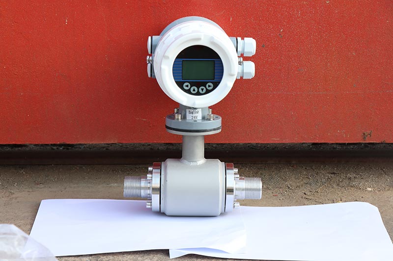 Compact Structure thread connection PFA liner mag flowmeter for water