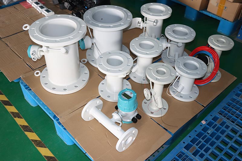 DN100 ultrasonic flow meter with 4-20mA output