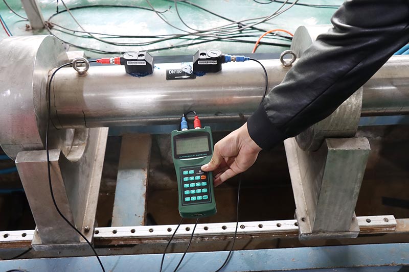 High Frequency portable clamp on ultrasonic flow meter