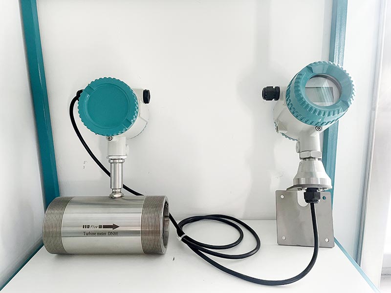 DN50MM Turbine Flowmeter Stainless Steel Liquid Flow Meter 4~20mA Putput with LCD Display Flange Connection