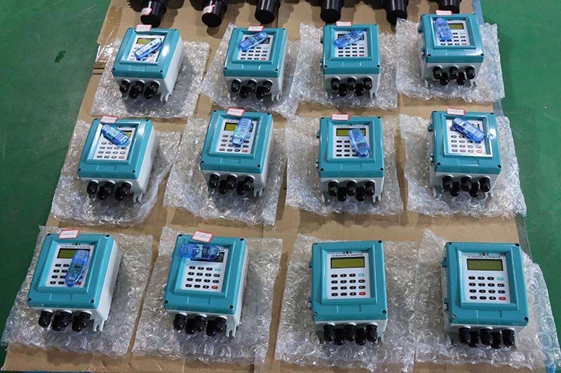 Fixed type clamp on flowmeter with RS485 Modbus flow meter