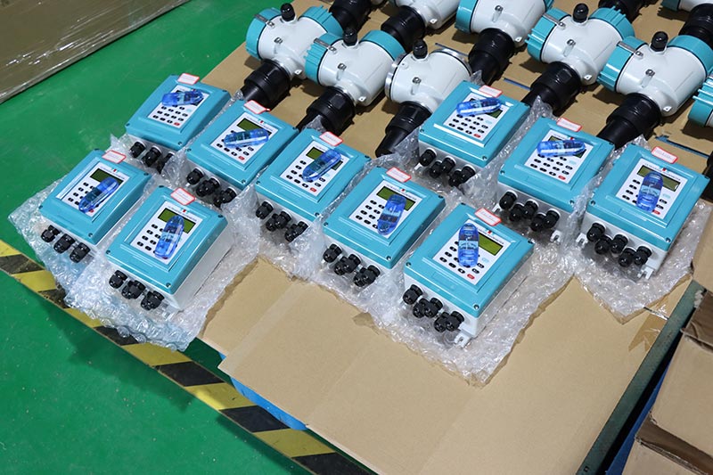 Ultrasonic flow wall mounted water flow meter Modbus flow meter