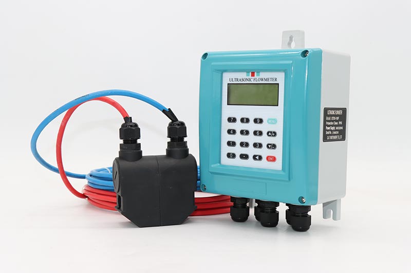 Wall Mounted Ultrasonic Flow Meter Water Clamp on transducer