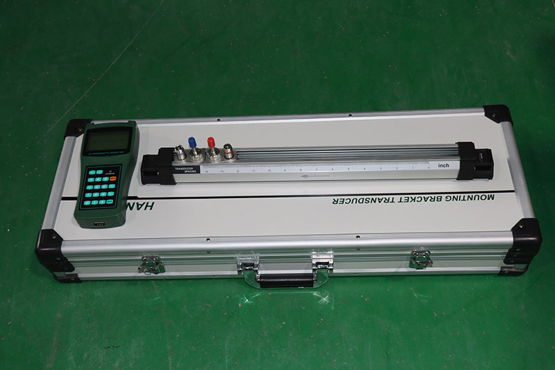 Portable Ultrasonic flow meter high accuracy handheld ultrasonic flow meter