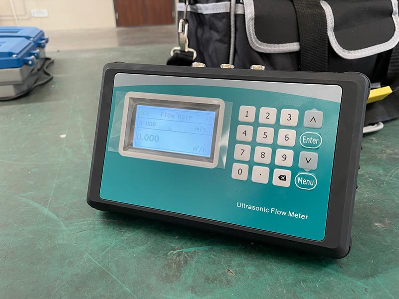 Portable ultrasonic flow meter handheld ultrasonic flowmeter