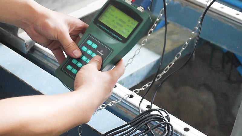Ultrasonic Flow meter handheld clamp on flowmeter