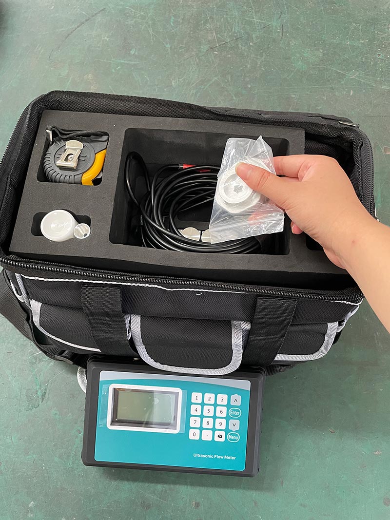 Ultrasonic flow meter battery powered print function portable ultrasonic water flowmeter