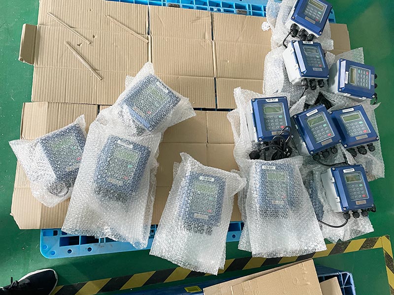 Wallmount Ultrasonic Flow Meter Clamp On Flow Meter DN15-DN6000 Ultrasonic Flowmeter Liquid Flow Meter