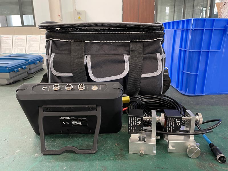 dynamic flow measurement Handheld digital water portable ultrasonic flow meter