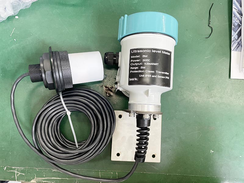 ultrasonic level indicator meter transmitter sensor for water liquid