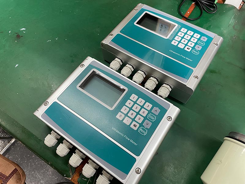 Alarm output CE proved stationary ultrasonic flow meter
