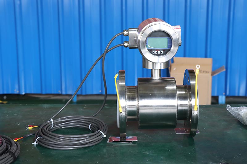 Electromagnetic Flow Meter Pulse Output magnetic flow sensor