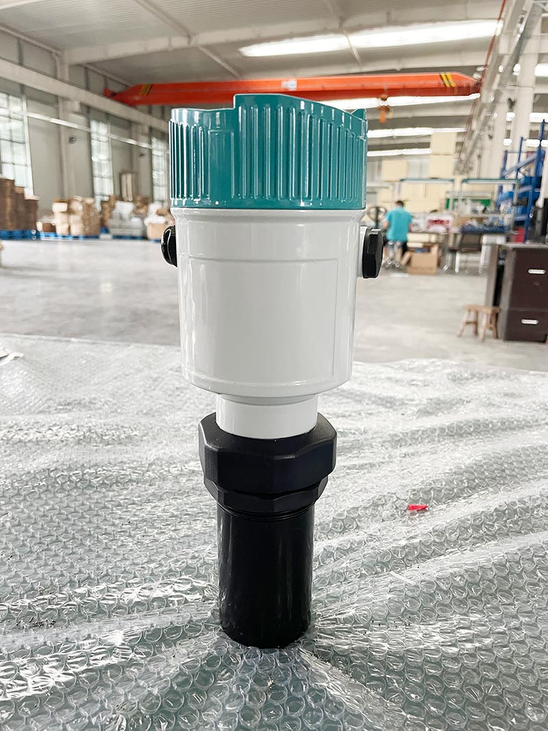 Q&T PTFE Liquid Level Sensor PVDF Sensor ultrasonic level transmitter