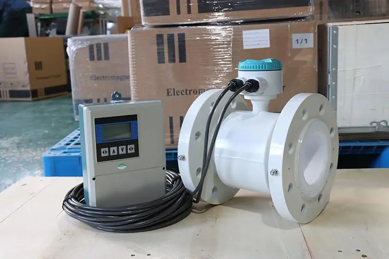 IP68 Sensor 10m cable length PTFE liner electromagnetic flow meter
