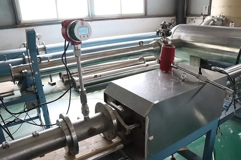 Pulse output thermal natural gas flow meter